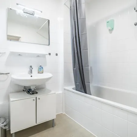Gemuetliches In - Kueche - Wlan - Zentral Apartment *